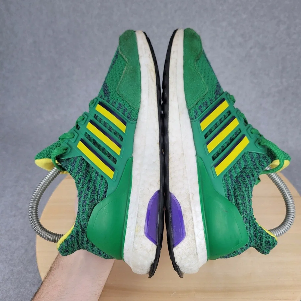adidas Ultraboost 1.0 DNA Disney Mighty Ducks District 5 Size 4 Green HR1806